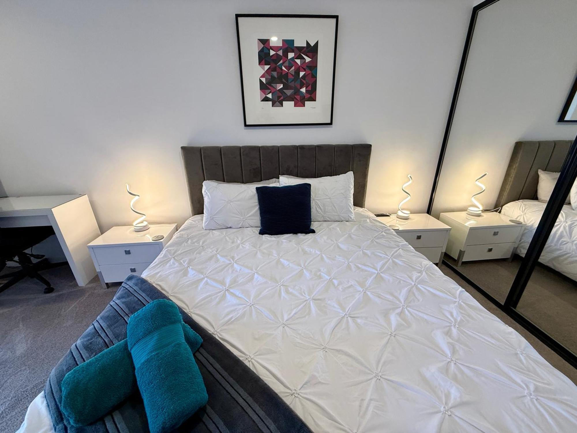 Midnight Luxe 1Br 1Bath Apartment 104 In The Heart Of Braddon Pool Sauna Secure Parking Wine Wifi Canberra Kültér fotó